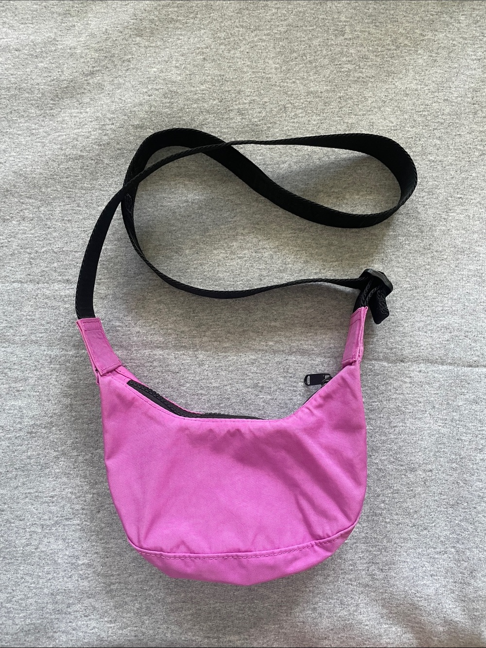 Lightly Used BAGGU Mini Crescent Bag - Extra Pink